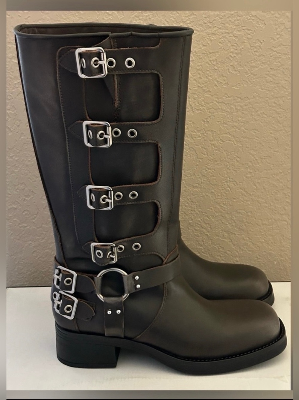 Steve Madden Women's Rocky Brown Distressed Boots Size-6.0 - Picture 4 of 9